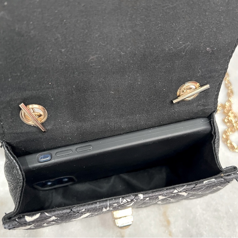 Black and White Mini Floral Gold Chain Crossbody - Picture 9 of 10